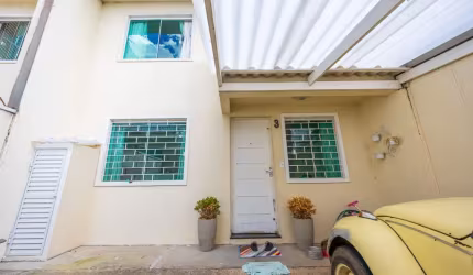 Sobrado duplex com até 4 vagas de garagem