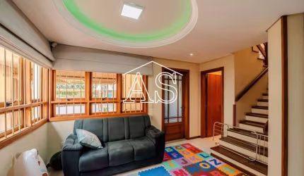 Casa com 4 quartos à venda na Rua Raymundo Luiz Marinho Filho, 286, Parque Santa Fé, Porto Alegre, 302 m2 por R$ 765.000