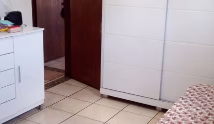 CASA 4 QUARTOS EM FRENTE CLUBE YUCA R$795.000,00