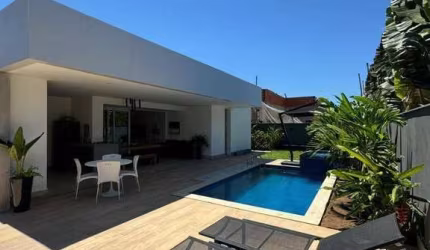 Casa linear 3 suítes no Alphaville Jacuhy