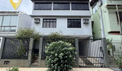 Casa triplex 4 quartos em bairro de Lourdes