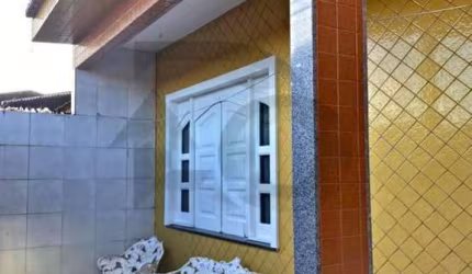Casa Para Vender com 4 quartos 2 suítes no bairro Santos Dumont em Aracaju