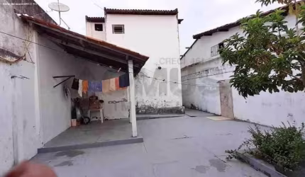 Casa Para Vender com 4 quartos, sendo 2 suítes no bairro Jabotiana em Aracaju