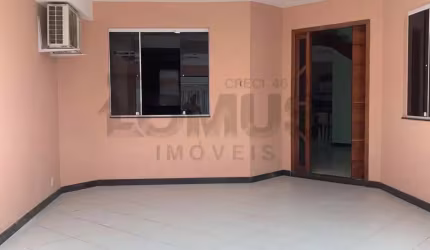 Casa Para Vender com 3 quartos no bairro Farolândia em Aracaju