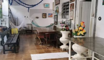 Casa Para Vender com 5 quartos 2 suítes no bairro Atalaia em Aracaju
