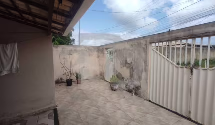 Casa Para Vender com 3 quartos 1 suíte no bairro Aruana em Aracaju