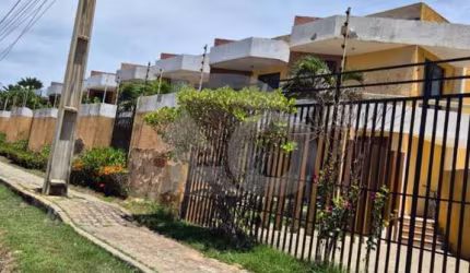 Casa de Condomínio Para Vender com 3 quartos 1 suíte no bairro Mosqueiro em Aracaju