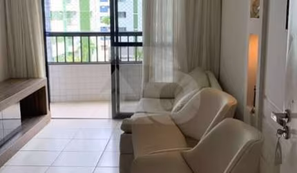 Apartamento Para Vender com 3 quartos 1 suíte no bairro Farolândia em Aracaju