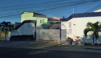 Casa de Condomínio Para Vender com 3 quartos 2 suítes no bairro Santo Antônio em Aracaju