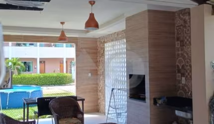 Casa a venda em condomínio fechado no Bairro Aruana