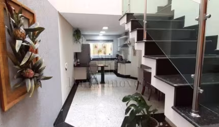 Sobrado 3 Quartos 3 Suítes na Vila Scarpélli - Santo André