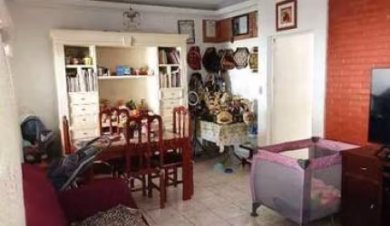 Casa no Bairro Santa Maria, em Santo André