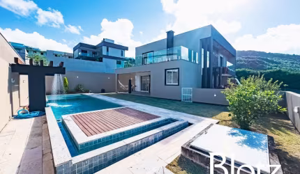 casa em condominio fechado com 4 dormitorios