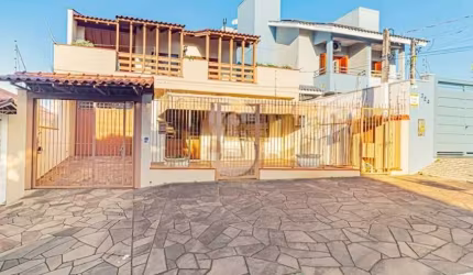 Casa com 4 quartos à venda no Cristo Rei, São Leopoldo  por R$ 890.000