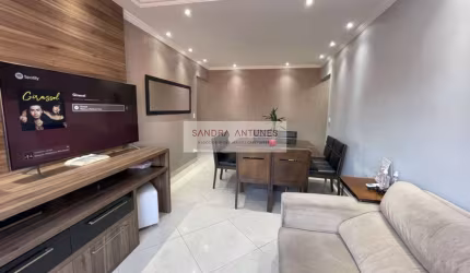 Apartamento no Marapé com 02 dormitórios  em  Santos/SP