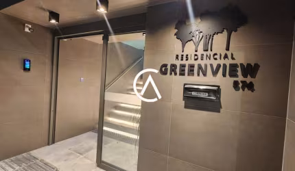 Viva o Sonho: Apartamento Garden com Estilo Mid-Century a 500m do Mar!