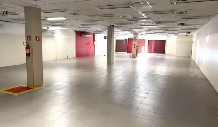 Comercial de alto padrão em condomínio para locação em Salvador-BA, Nova Brasília de Itapuã: 2 salas, 2 banheiros, 7 vagas, 500m².