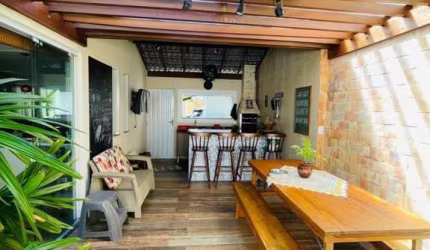 Imperdível oportunidade: Casa à venda em Lauro de Freitas-BA, Buraquinho! 3 quartos, 1 suite, 1 sala, 1 banheiro, 2 vagas de garagem, 150,00 m² de área.