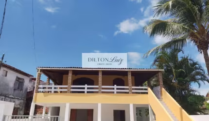 Casa de luxo em condomínio no bairro Berlink em Vera Cruz-BA: 3 quartos, 2 suítes, 3 banheiros, 1 vaga de garagem, 450m² de área.