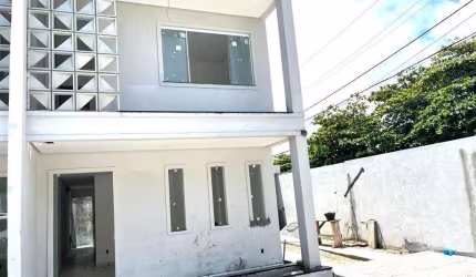 Casa Duplex para Venda em Lauro de Freitas / BA no bairro Ipitanga