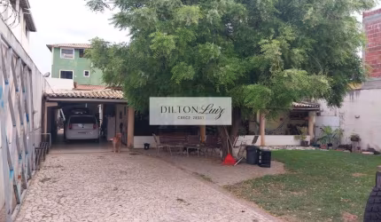 Casa com 4 quartos à venda na Rua Milena Ramone Alencar Ramos, 405, Ipitanga, Lauro de Freitas por R$ 750.000