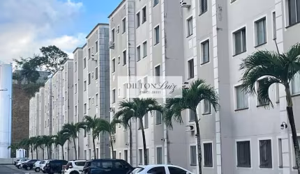 Apartamento com 2 quartos à venda na Rua Doutor Gerino de Souza Filho, 5197, Caixa D'Água, Lauro de Freitas, 45 m2 por R$ 160.000