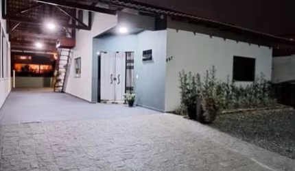 Casa para Venda em Barra Velha, Itajuba, 3 dormitórios, 1 suíte, 1 banheiro, 4 vagas