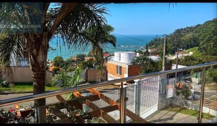 Casa para Venda em Penha, BACIA DA VOVÓ, 3 dormitórios, 3 suítes, 4 banheiros, 4 vagas