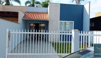 Casa para Venda em Balneário Piçarras, ITACOLOMI, 2 dormitórios, 1 suíte, 2 banheiros, 1 vaga