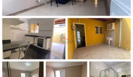 Sobrado com 2 dormitório no Condomínio Fechado, lazer completo.