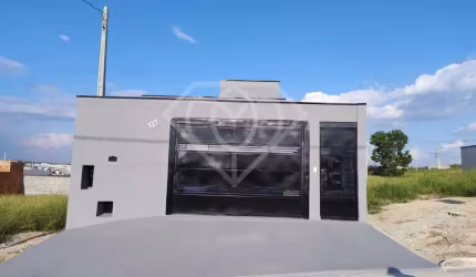 Casa para Venda em Indaiatuba, Jardim das Araras, 2 dormitórios, 1 banheiro, 2 vagas