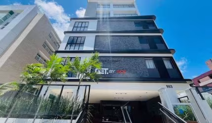 Flat em prédio de luxo à venda no Jd. Oceania à 50m. da orla em João Pessoa/PB