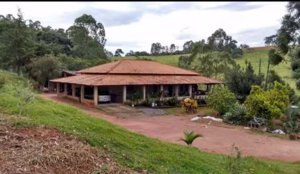Sítio para Venda em Santa Rita de Caldas, Rio Pardo, 3 dormitórios, 2 banheiros, 6 vagas