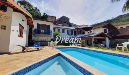 Casa com 4 dormitórios à venda, 388 m² por R$ 1.350.000,00 - Tijuca - Teresópolis/RJ