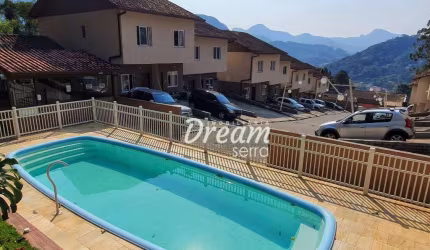 Casa com 3 dormitórios à venda, 78 m² por R$ 320.000,00 - Araras - Teresópolis/RJ