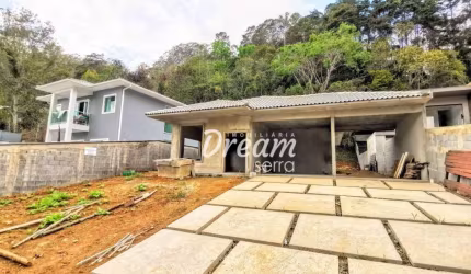 Casa com 3 dormitórios à venda, 230 m² por R$ 950.000,00 - Quebra Frascos - Teresópolis/RJ