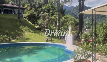 Casa com 7 dormitórios à venda, 400 m² por R$ 1.300.000,00 - Garrafão - Guapimirim/RJ
