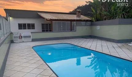Apartamento com 2 dormitórios à venda, 70 m² por R$ 450.000,00 - Vale do Paraíso - Teresópolis/RJ