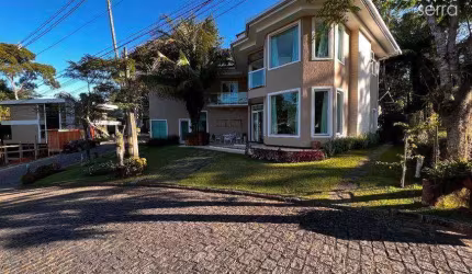 Casa com 4 dormitórios à venda, 320 m² por R$ 1.800.000,00 - Vargem Grande - Teresópolis/RJ