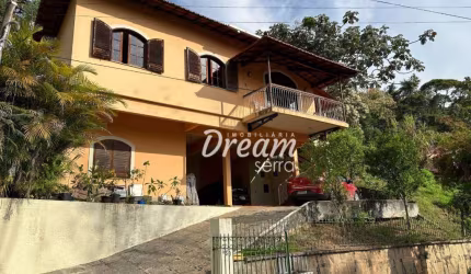 Casa com 4 dormitórios à venda, 192 m² por R$ 770.000,00 - Quinta da Barra - Teresópolis/RJ