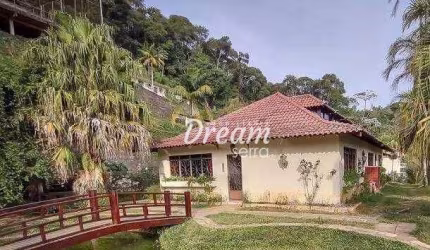 Casa com 4 dormitórios à venda, 228 m² por R$ 1.200.000,00 - Quinta da Barra - Teresópolis/RJ