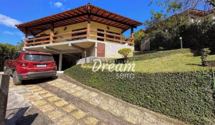 Casa com 3 dormitórios à venda, 265 m² por R$ 990.000,00 - Vargem Grande - Teresópolis/RJ