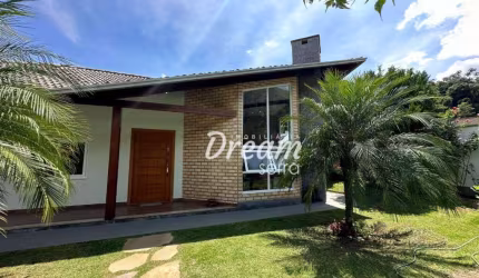 Casa com 4 dormitórios à venda, 218 m² por R$ 1.490.000,00 - Prata - Teresópolis/RJ