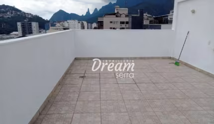 Cobertura com 2 dormitórios à venda, 82 m² por R$ 940.000,00 - Várzea - Teresópolis/RJ