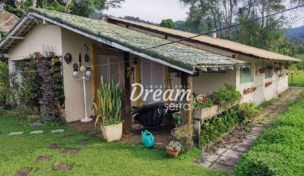 Casa com 3 dormitórios à venda, 400 m² por R$ 1.500.000,00 - Prata dos Aredes - Teresópolis/RJ