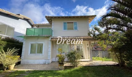 Casa com 4 dormitórios à venda, 205 m² por R$ 720.000,00 - Albuquerque - Teresópolis/RJ