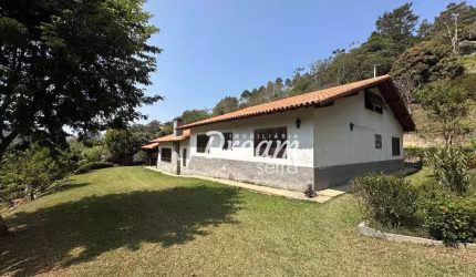 Casa com 4 dormitórios à venda, 235 m² por R$ 2.500.000,00 - Albuquerque - Teresópolis/RJ