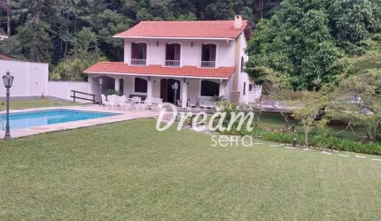 Casa com 5 dormitórios à venda, 235 m² por R$ 2.625.000,00 - Comary - Teresópolis/RJ