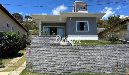 Casa com 3 dormitórios à venda, 102 m² por R$ 650.000,00 - Albuquerque - Teresópolis/RJ