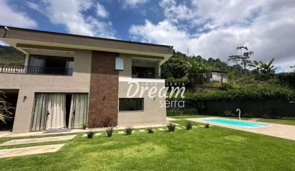 Casa com 3 dormitórios à venda, 200 m² por R$ 890.000,00 - Fazenda Suiça - Teresópolis/RJ